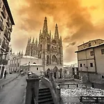 Happy Carrales 2* Burgo