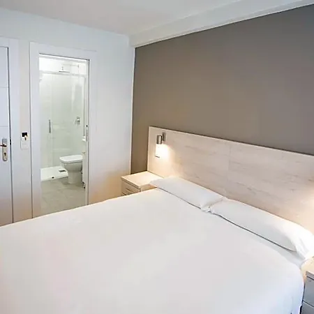 Hotel Happy Carrales Burgo