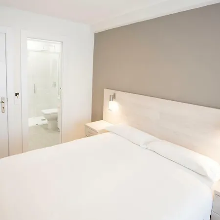 Hotel Happy Carrales Burgo