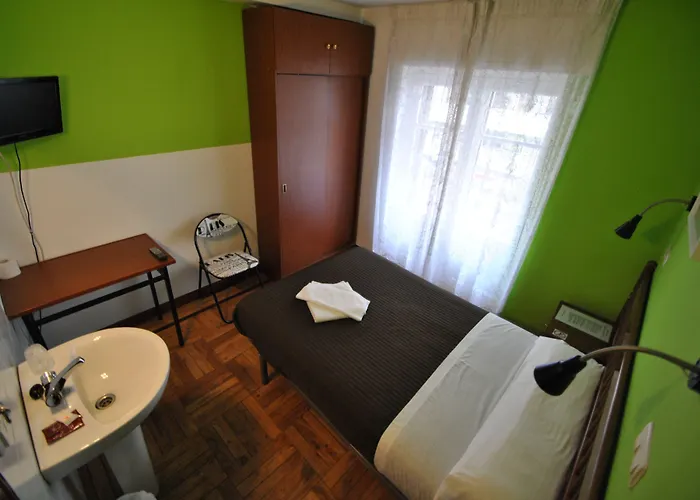 Hotel Happy Carrales Burgo