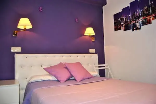 Hotel Happy Carrales Burgo