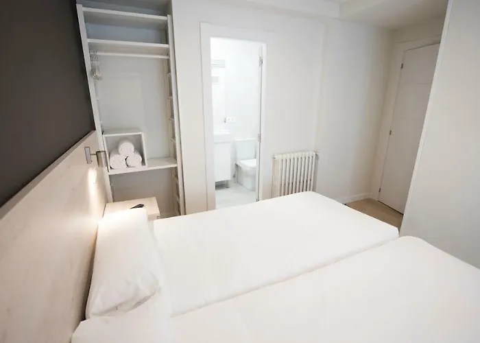 Happy Carrales 2* Burgo