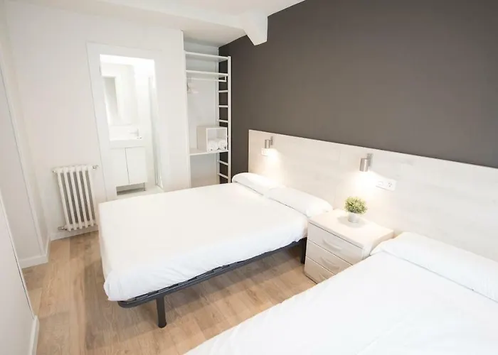 Happy Carrales Hotel Burgo