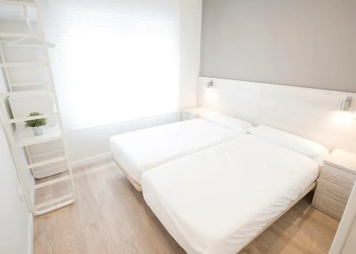 Hotel Happy Carrales Burgo